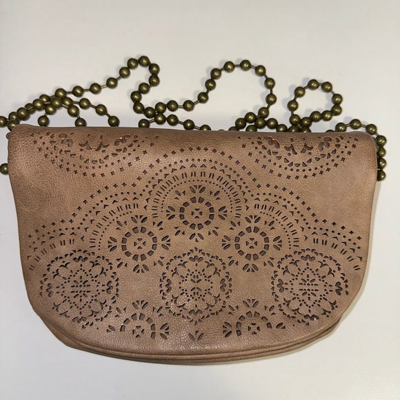 T-Shirt & Jeans Tan Laser Cut Crossbody Bag geometric ball chain strap purse - Picture 14 of 16